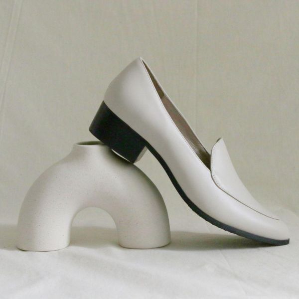 【接單手工製】外尖內圓素面俐落樂福鞋 