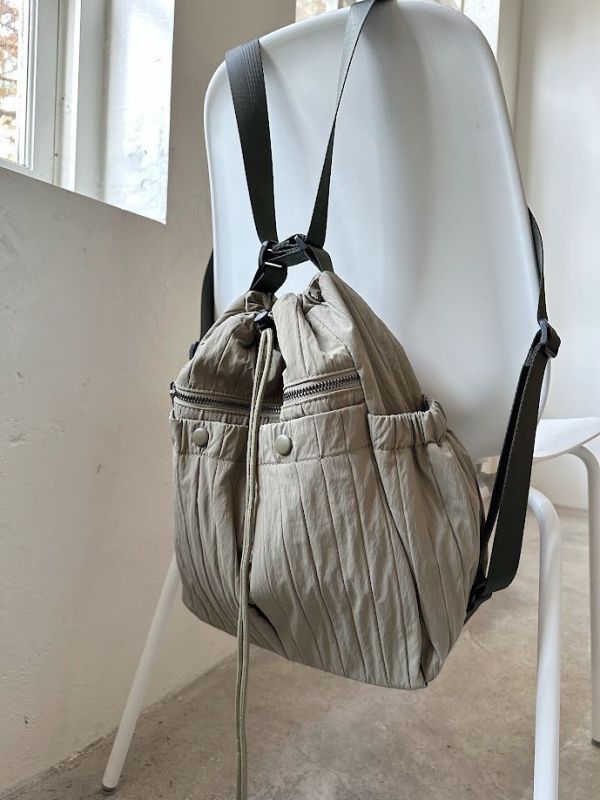 【現貨】防撥水兩用休閒尼龍包 