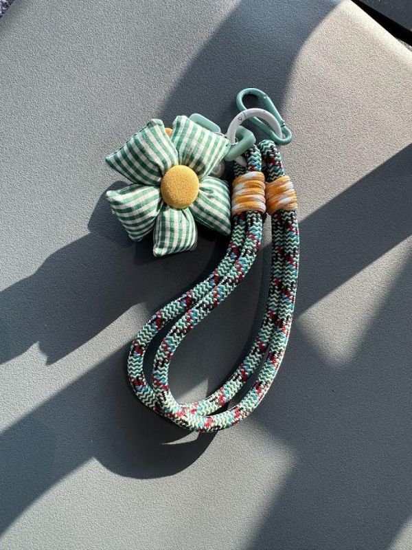 【預購】格紋小花包包吊飾&手機繩 