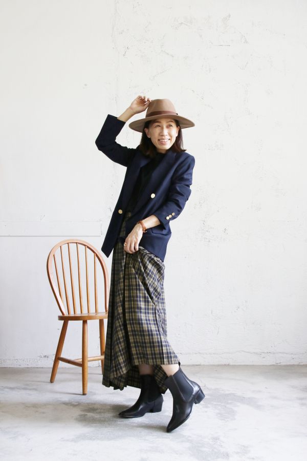 【現貨】手工擦色素面西部牛仔中筒靴 