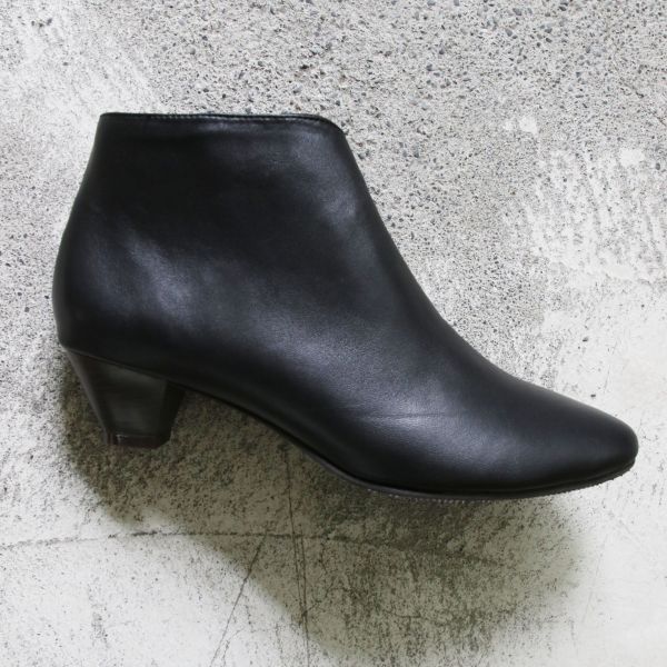 【試穿鞋福利】柔軟綿羊皮低跟短靴 