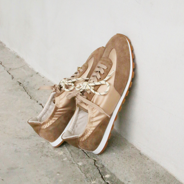 【限時預購】台日聯合集單_大人感圓方楦麂光輕步休閒鞋 