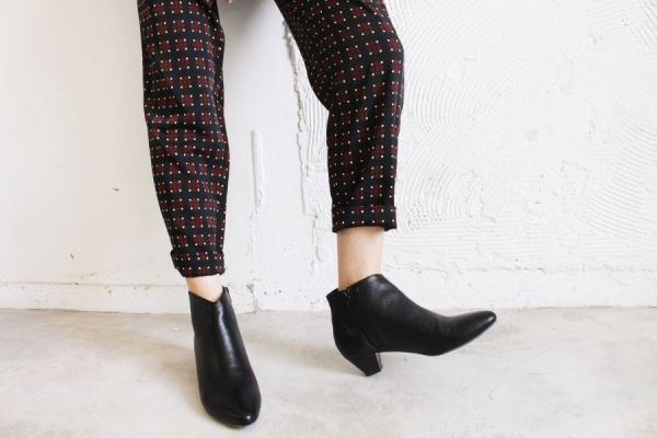 【試穿鞋福利】柔軟綿羊皮低跟短靴 