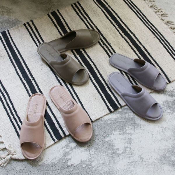 【現貨】居家好品味_吸汗透氣露趾真皮室內拖鞋 