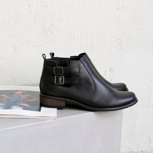 【接單手工製】寬腳版OK！雙扣帶真皮短靴 