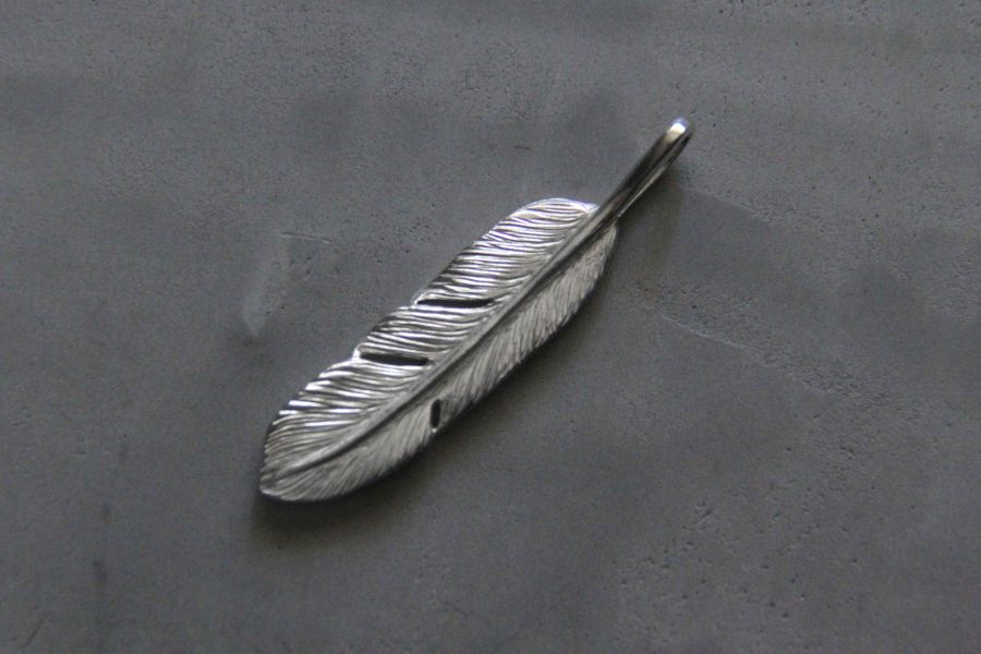 KinG Smith - 純銀右向中羽(預訂) KinG Smith,handmade,silver,雷鳥,銀羽,風切羽,銀菊,先金,點金,綠松石,風野鷲,鷹爪,訂製,印地安銀飾,台南逛街,,mr old,銀器,navajo