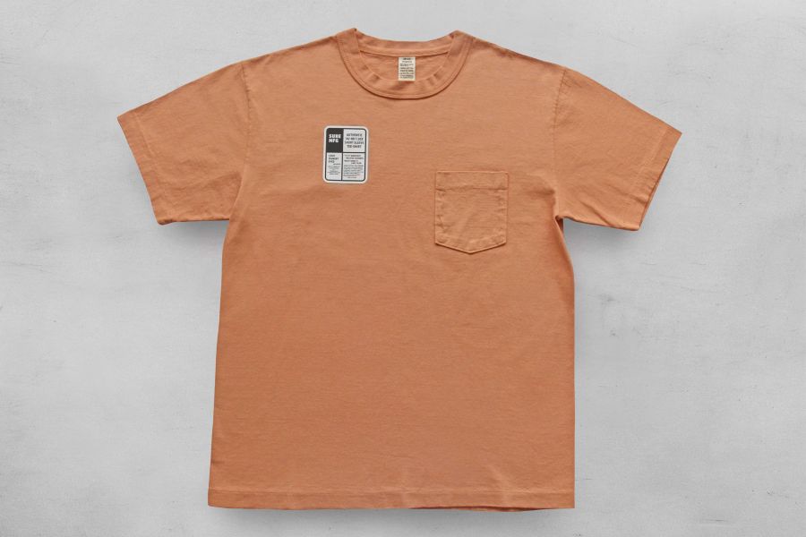 SURE'S POCKET TEE (RAW SIENNA) 日本製,名古屋,獨立服裝廠,白t,圓筒衣身,不易變形短t,丹寧,Pigment Dye染,