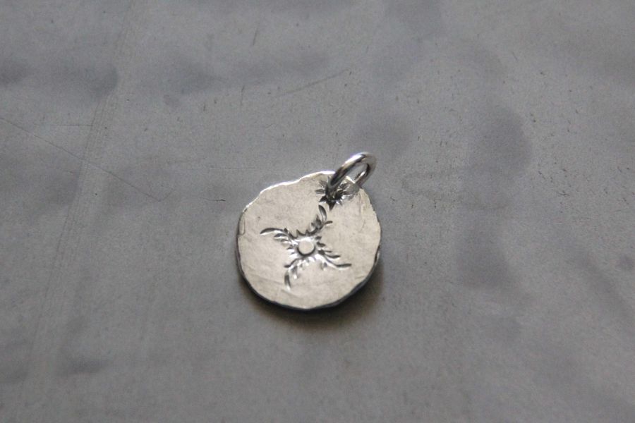 KinG Smith - L號小銀牌/現貨 King smith,小銀牌,銀器,墬飾,handmade,手作,銀菊,印地安銀飾,台南逛街