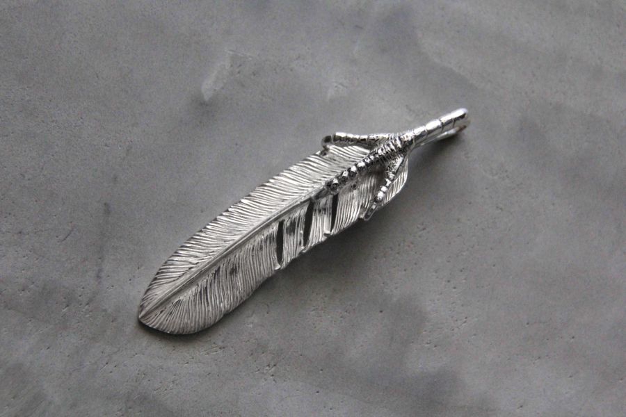 KinG Smith - 鷹爪右向大羽(訂製) 鷹爪羽,King smith,handmade,手作,leather craft,silver,雷鳥,銀羽,風切羽,鷹爪,訂製,印地安銀飾,台南,老派,mr old
