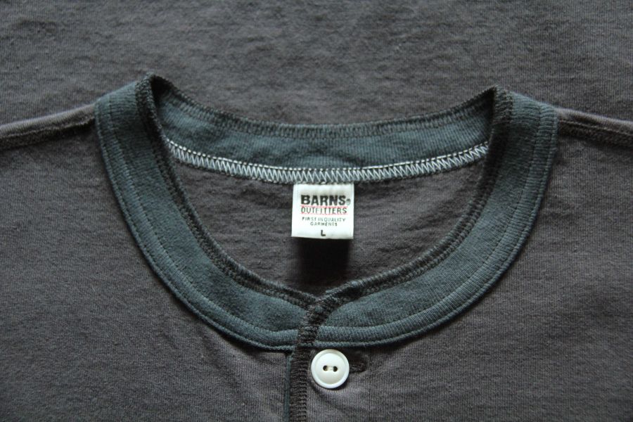 Barns Outfitters - Henley Neck S/S Print T-shirt (BLK) 