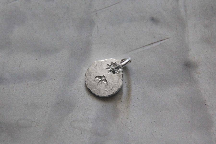 KinG Smith - S號小銀牌/現貨 King smith,小銀牌,銀器,墬飾,handmade,手作,銀菊,印地安銀飾,台南逛街
