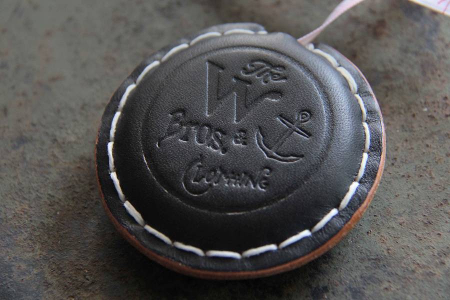 The W & Anchor Bros. 皮革捲尺 Faith,Faith co,leather goods, made in Taiwan,植鞣皮革,台南,台南逛街,台南男裝,選物店,老派,mr old