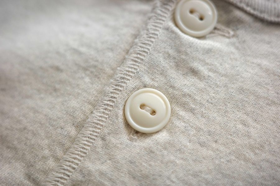 Barns Outfitters - Cozun LS Henley-T Pigment Dye (Natural) Barns Outfitters 秋冬長袖,洗舊感長t,男 經典 亨利領 長t,台南 復古美式 男裝店,
