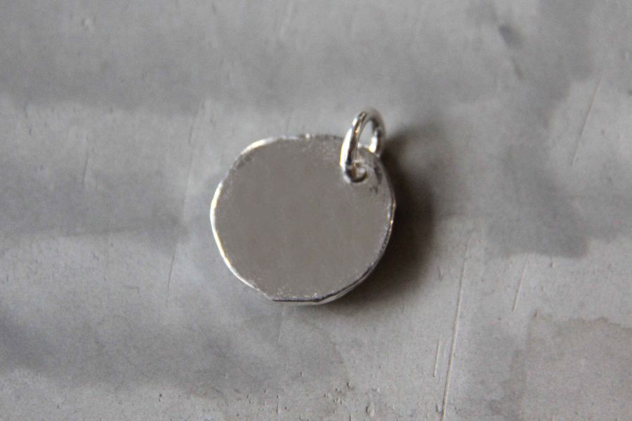 KinG Smith - L號小銀牌/浮雕展翅/訂製 King smith,handmade,手作,indian,jewellery,leather craft,silver,雷鳥,銀羽,風切羽,銀菊,先金,點金,綠松石,風野鷲,鷹爪,訂製,印地安銀飾,藥輪,台南,台南逛街,台南男裝,選物店,老派,mr old