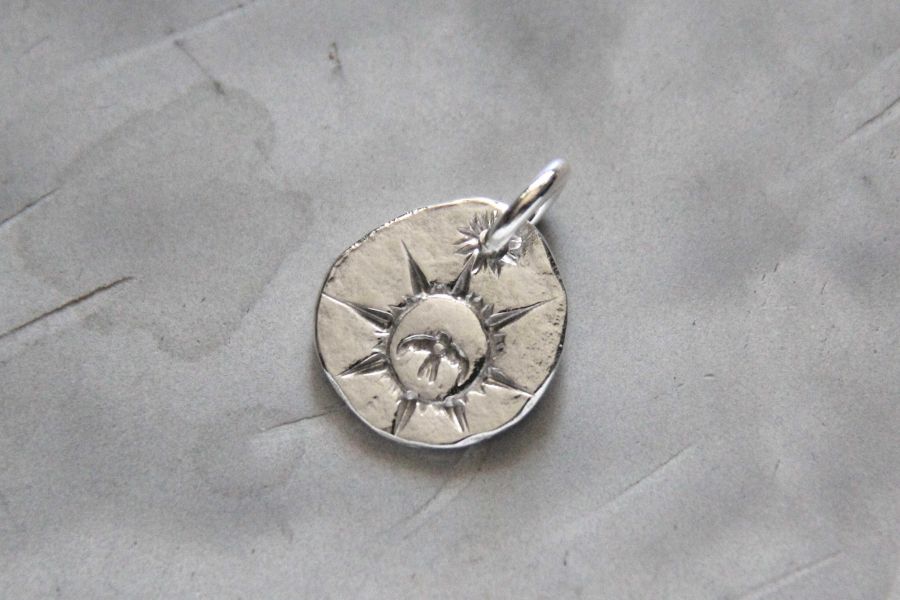 KinG Smith - M號小銀牌/現貨 King smith,小銀牌,銀器,墬飾,handmade,手作,銀菊,印地安銀飾,台南逛街