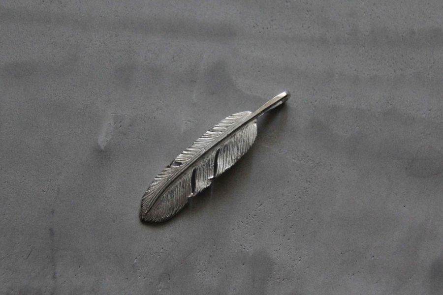 KinG Smith - 純銀右向中羽(預訂) KinG Smith,handmade,silver,雷鳥,銀羽,風切羽,銀菊,先金,點金,綠松石,風野鷲,鷹爪,訂製,印地安銀飾,台南逛街,,mr old,銀器,navajo