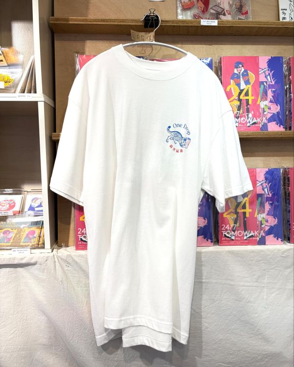 T Shirt - 貓突猛進 TOMOWAKA, ともわか
