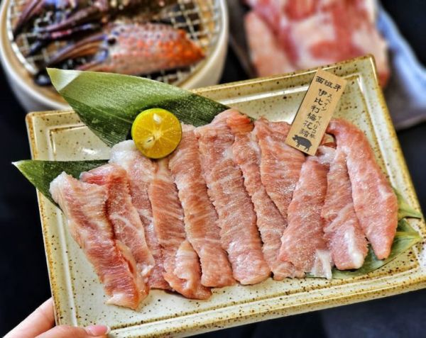 西班牙伊比利黑豚 |松阪豬(原廠包裝) 每包550g以上 