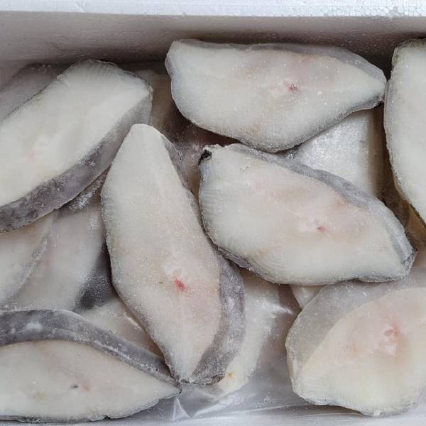 格陵蘭鱈魚*比目魚*薄片  每包800g 約8~9片 