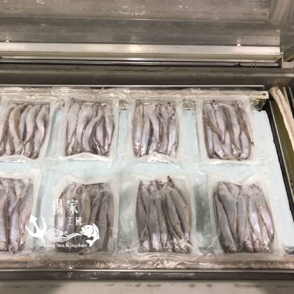 蛋蛋柳葉魚(含卵) 每盒300g  約14隻 