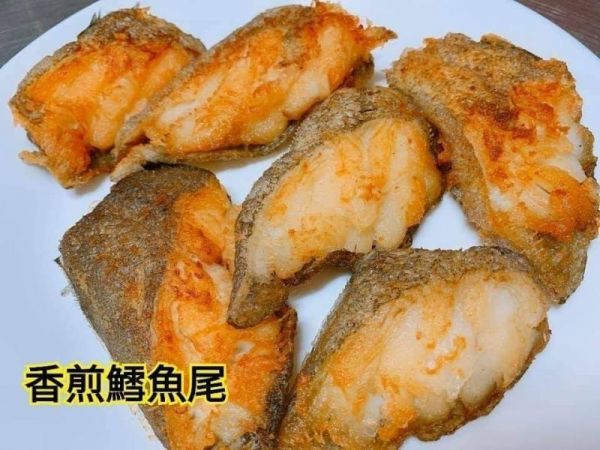 《免運》特大鱈魚尾(扁鱈) (比目魚) 每箱淨重2kg 約12-13片左右 