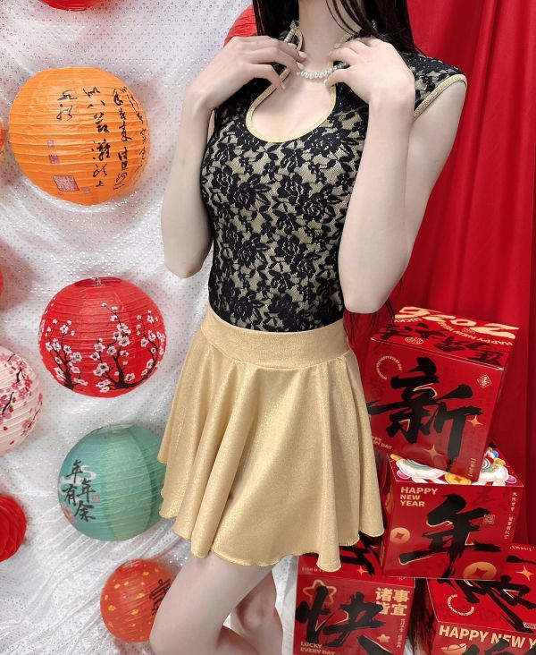 金光閃閃金色迷你裙 圓裙 【筱雅衣舖】金光閃閃金色迷你裙 圓裙 金色年華啦啦隊舞台鋼管瑜珈無內襯短裙 BT968