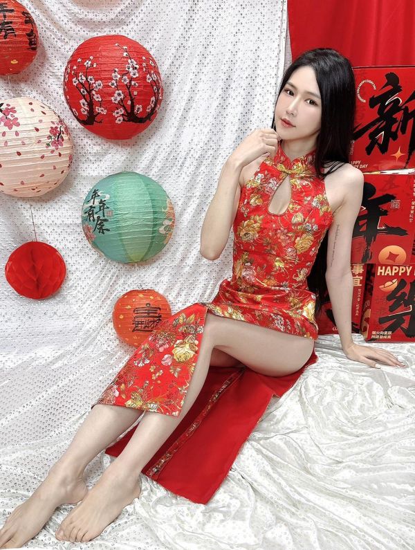 高端訂製削肩紅色長旗袍禮服 獨家高端訂製削肩接待紅色長旗袍禮服 尾牙表演禮生長旗袍 婚禮旗袍 筱雅衣舖【BT1233】