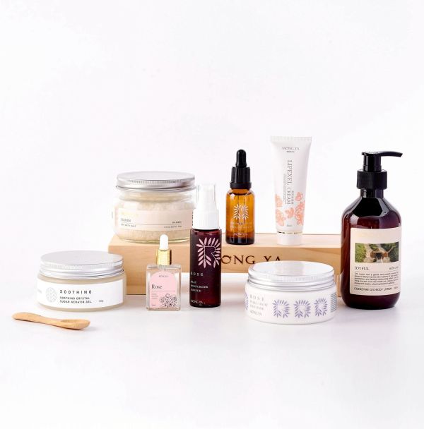 全方位深層嫩白保養8件小套組 