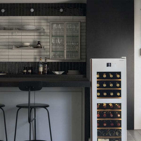 * 錦達 *【日本酒櫃品牌】 日本SAKURA WORKS 氷温M5 GX38 雙溫酒櫃 白色 日本SAKURA WORKS,日本酒櫃,專為清酒與葡萄酒收藏設計酒櫃,Advance, 高顏值靜音雙溫酒櫃,氷溫小坪數也能放的酒櫃,台中酒櫃 推薦,雙溫酒櫃 哪裡買 ,酒櫃,新世界,黑皮諾,香檳,永昌電器,清酒 酒櫃 推薦,酒櫃開箱心得,台中酒櫃現貨,台中買酒櫃推薦,LIEBHERR,利勃,冰箱