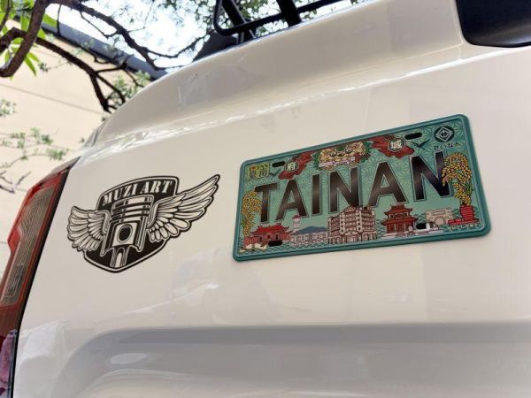 台南旅行  吸鐵車牌 文創商品,台灣文化,懷舊商品,復古風,紀念商品,台灣味,台灣文創,斜背包,帆布,懷舊設計。