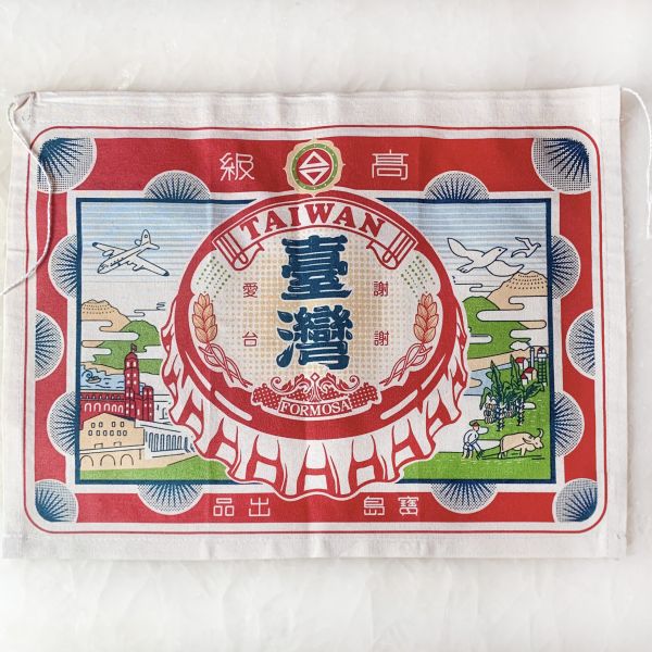 網印布旗鐵盒組-回味台灣 文創商品,台灣文化,懷舊商品,復古風,紀念商品,台灣味,台灣文創,布旗,木子創意。