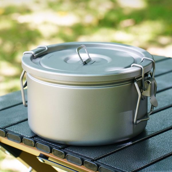 極選品 - 純鈦製成，可使用扣具緊閉之微壓力鍋具 