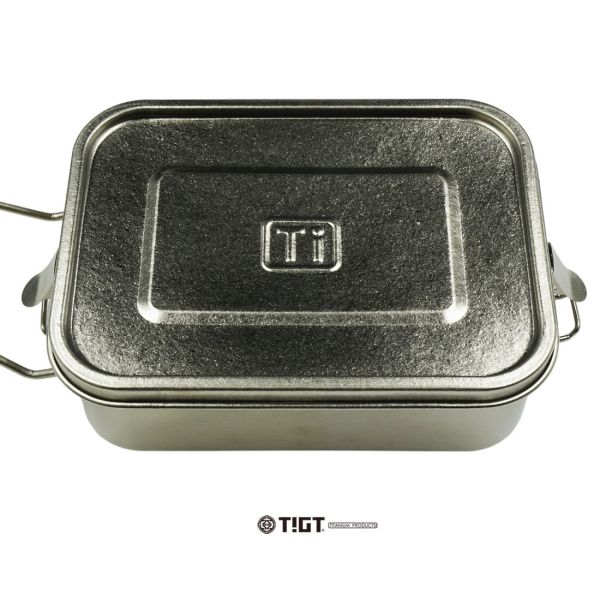 鈦寶盒 2025 - 鎏金化手柄版本 - 盛裝食物的最佳夥伴 鈦金屬,餐盒,鈦餐盒,鈦萬用盒,便當盒,營養午餐,露營,健康,癌症,罕見疾病,
LV,BV,BMW,BENZ,TESLA,輝達,黃仁勳,IF設計獎,鈦,LVMH,保時捷,日本,JAPAN,設計,鈦金屬,露營,GQ,Snowpeak,Audi,VW