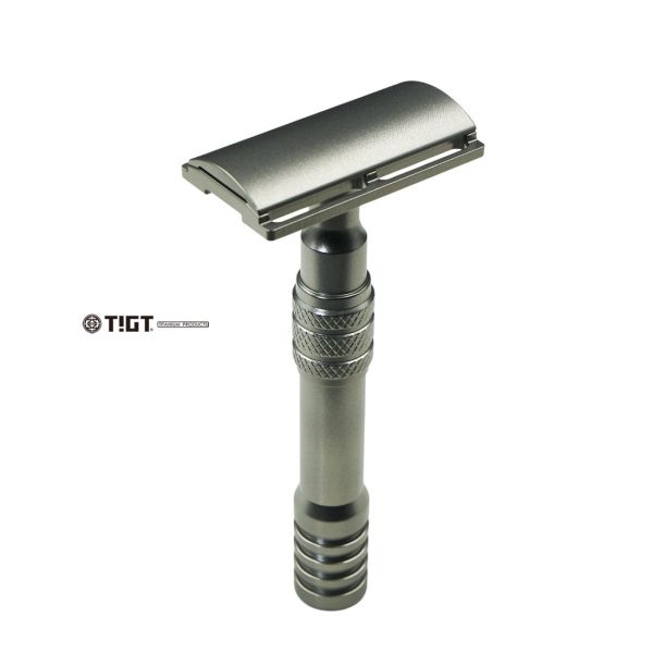 鈦金屬三件式刮鬍刀套組 - 加贈精裝鐵盒與鋁合金刀座 刮鬍刀,父親節,生日禮物,設計風格,鈦金屬,男士精品,茶道,限量商品,彩妝,鈦金屬,錶帶,餐盒,餐具,鍋具,便當盒,營養午餐,露營,癌症,罕見疾病,SPACE X,LISA,GD,台積電,LV,BV,BMW,BENZ,TESLA,輝達,黃仁勳,IF設計獎,鈦,LVMH,保時捷,日本,JAPAN,設計,鈦金,屬,GQ,Snowpeak,Audi,VW,00887,deepseek,川普,關稅,關稅戰