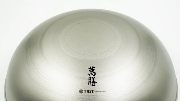 TIGT-萬膳純鈦炒鍋-直徑約32公分 <99% 鈦金屬一體成型製成> 彩妝,鈦金屬,LVMH,保時捷,日本,JAPAN,設計,鈦金屬,露營,GQ,Snowpeak,BMW,Audi,tesla,VW,Apple