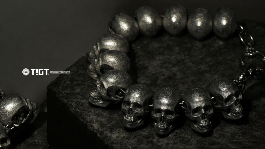 鈦製骷髏頭手鍊 - 含有總數 18 顆鈦金屬骷髏頭 + 鈦鍊套件等 Apple Watch,勞力士,鈦金屬,錶帶,LVMH,Garmin,Iphone,BMW,MG,IMAX,GQ,犀牛盾,三星,GalaxyWatchUltra,勞力士,鈦金屬,錶帶,巴黎
,00887,犀牛盾,鈦金屬,露營,健康,癌症,罕見疾病,LV,BV,BENZ,TESLA,輝達,黃仁勳,IF設計獎,鈦,關稅,標緻,coldplay,項鍊,高橋,戒指,吊飾