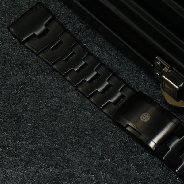 GARMIN QuickFit 22mm專用 - 鈦金屬錶帶 + 不銹鋼錶扣活頁 - 黑色 PVD 版本 鈦錶帶;22mm錶帶;GARMIN,鈦錶帶;潛水,海洋,Apple Watch,勞力士,鈦金屬,錶帶,LVMH,Iphone,BMW,MG,IMAX,GQ,犀牛盾,三星,GalaxyWatchUltra,勞力士,鈦金屬,錶帶,巴黎
,00887,犀牛盾,鈦金屬,露營,健康,癌症,罕見疾病,LV,BV,BENZ,TESLA,輝達,黃仁勳,IF設計獎,鈦,關稅,標緻