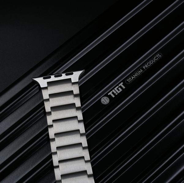 <預購>Apple Watch 44-45mm 專用- 鈦金屬錶帶 + 鈦金屬錶扣 -  PVD 版本 Apple Watch,Titanium,Apple Watch Strap