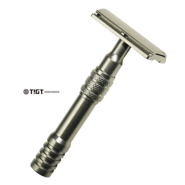 鈦金屬三件式刮鬍刀套組 - 加贈精裝鐵盒與鋁合金刀座 刮鬍刀,父親節,生日禮物,設計風格,鈦金屬,男士精品,茶道,限量商品,彩妝,鈦金屬,錶帶,餐盒,餐具,鍋具,便當盒,營養午餐,露營,癌症,罕見疾病,SPACE X,LISA,GD,台積電,LV,BV,BMW,BENZ,TESLA,輝達,黃仁勳,IF設計獎,鈦,LVMH,保時捷,日本,JAPAN,設計,鈦金,屬,GQ,Snowpeak,Audi,VW,00887,deepseek,川普,關稅,關稅戰