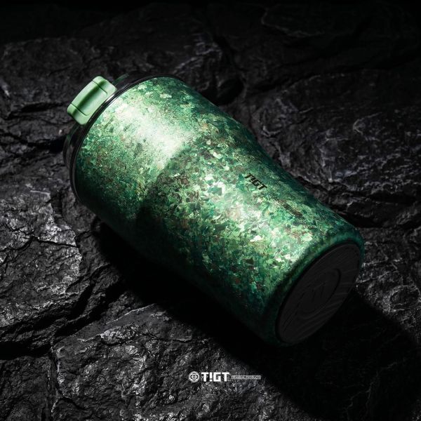 鎏金杯<極> 370ml  ( 99% 鈦金屬打造，雙層真空斷冷熱結構 ) 限量商品,彩妝,鈦金屬,錶帶,餐盒,餐具,鍋具,便當盒,營養午餐,露營,癌症,罕見疾病,SPACE X,LISA,GD,台積電,LV,BV,BMW,BENZ,TESLA,輝達,黃仁勳,IF設計獎,鈦,LVMH,保時捷,日本,JAPAN,設計,鈦金,屬,GQ,Snowpeak,龍蝦,VW,00887,deepseek,新光三越,防護包