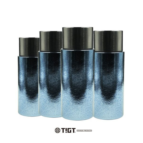 鈦隨身瓶 - 200ml - 瓶身內外皆純鈦製作，真空斷熱可保溫4至6小時 限量商品,彩妝,鈦金屬,錶帶,餐盒,餐具,鍋具,便當盒,營養午餐,露營,癌症,罕見疾病,SPACE X,LISA,GD,台積電,LV,BV,BMW,BENZ,TESLA,輝達,黃仁勳,IF設計獎,鈦,LVMH,保時捷,日本,JAPAN,設計,鈦金,屬,GQ,Snowpeak,Audi,VW,00887,deepseek,川普,關稅,關稅戰