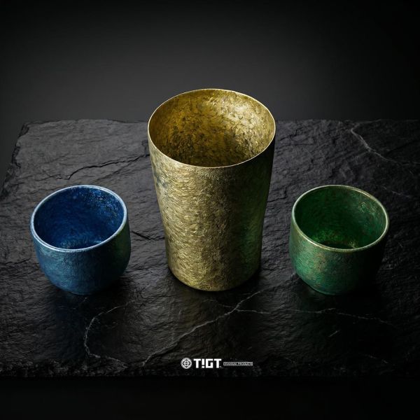 TIGT - 鎏金杯<極> 290ml + 95ML ( 99% 鈦金屬打造，雙層真空斷冷熱結構 ) 限量商品,彩妝,鈦金屬,錶帶,餐盒,餐具,鍋具,便當盒,營養午餐,露營,癌症,罕見疾病,SPACE X,LISA,GD,台積電,LV,BV,BMW,BENZ,TESLA,輝達,黃仁勳,IF設計獎,鈦,LVMH,保時捷,日本,JAPAN,設計,鈦金,屬,GQ,Snowpeak,Audi,VW,00887,deepseek,新光三越,亞亞
