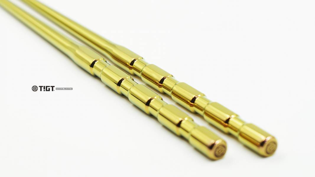 TIGT-鈦箸之峯- 匠人手工拋光-玫瑰金版本- 255mm長度版本-精裝木盒限量版-一雙裝 TIGT 鈦箸之峯 美國鍛造醫療鈦 限量桐木盒 255mm長度 實心一體成型