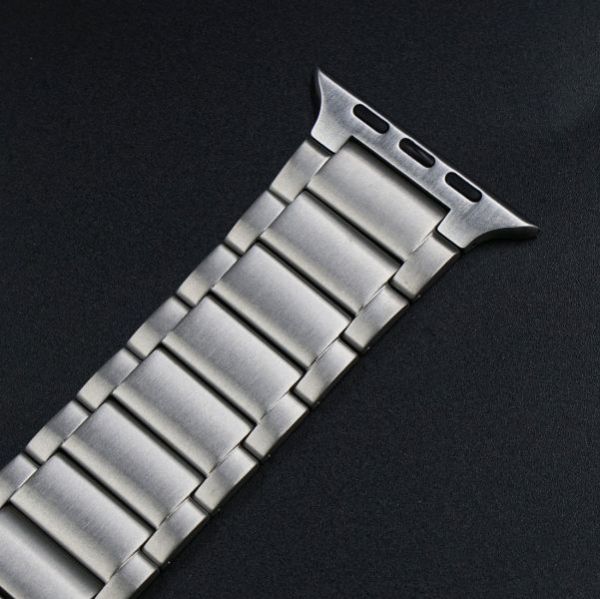 Apple Watch Ultra 一體式錶帶 - 鈦金屬錶帶 - 銀鈦色 Ultra 版本 Apple Watch,Titanium,Apple Watch Strap,Ultra