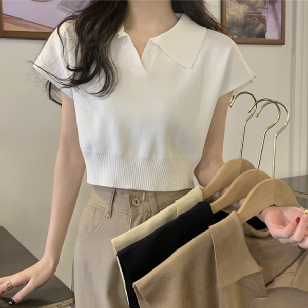ALORA 韓版POLO領短版針織上衣 