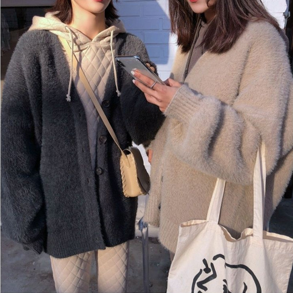 ALORA 分量感仿水貂毛針織外套 