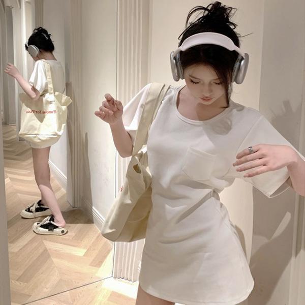 ALORA 輕盈單口袋長版短T 