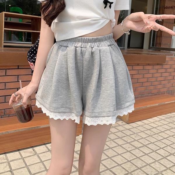 ALORA 甜美滾邊蕾絲短褲裙 