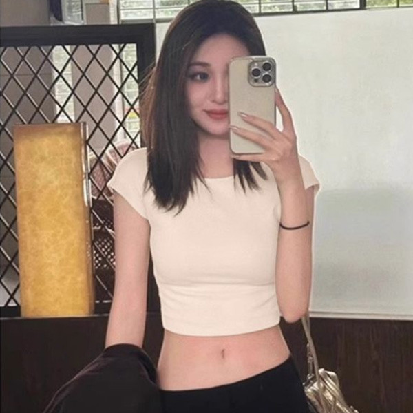 ALORA 性感抗起球合身短T 