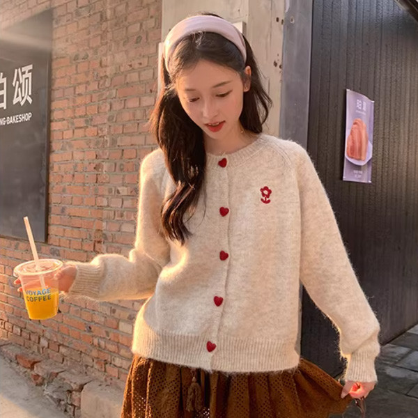 ALORA 小花朵刺繡針織外套 